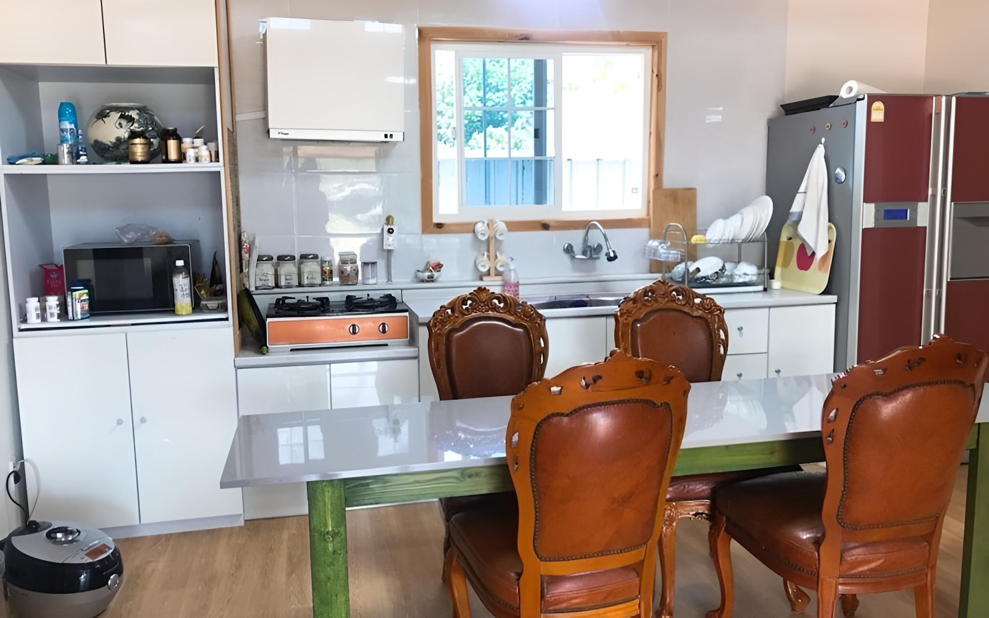 Room (Unshared House (field view)) photo 3