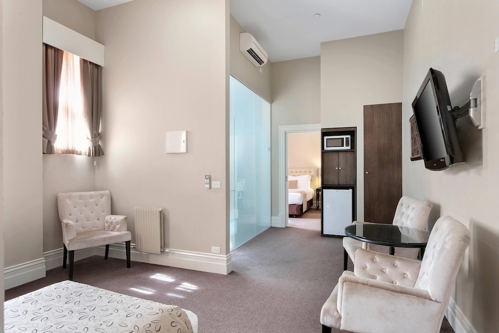 Room, Multiple Beds, Non Smoking photo 3