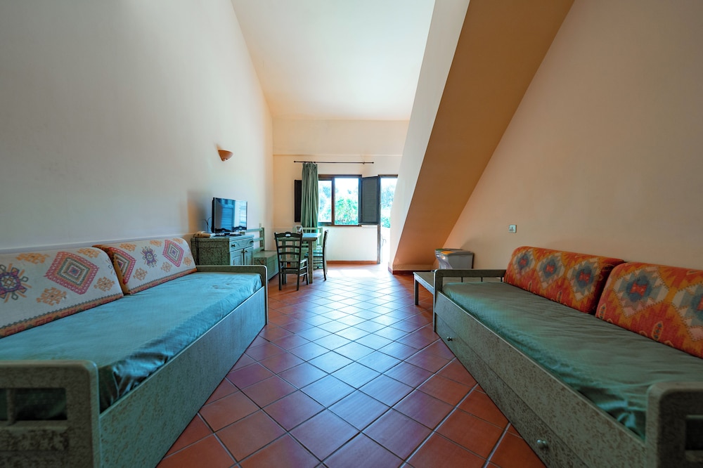 Two-room apartment - Photo 3