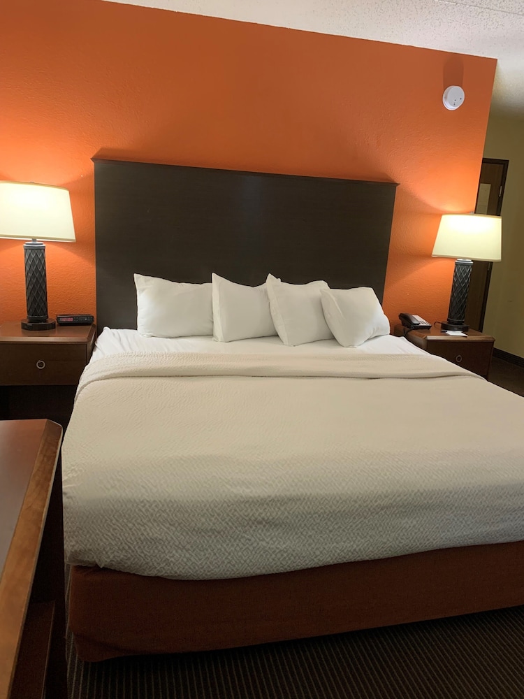 Room, 1 King Bed, Accessible, Non Smoking photo 3