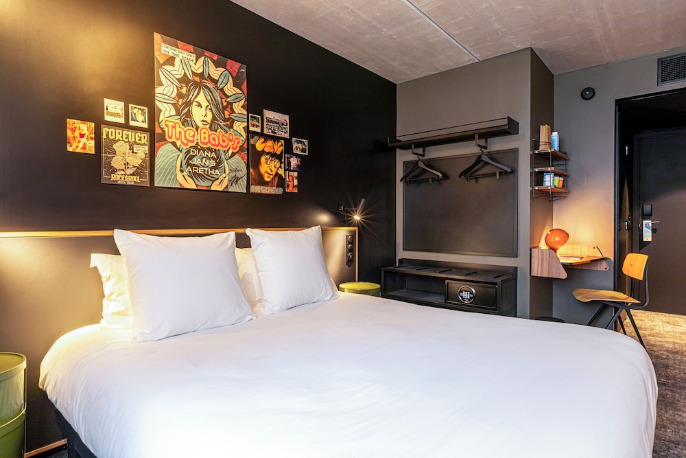 Standard Room, 2 Twin Beds - Photo 1