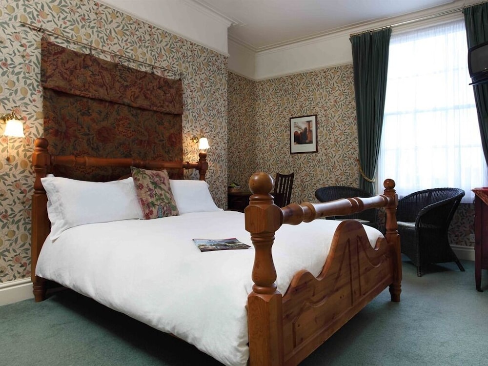 Superior Double Room, Ensuite - Photo 3