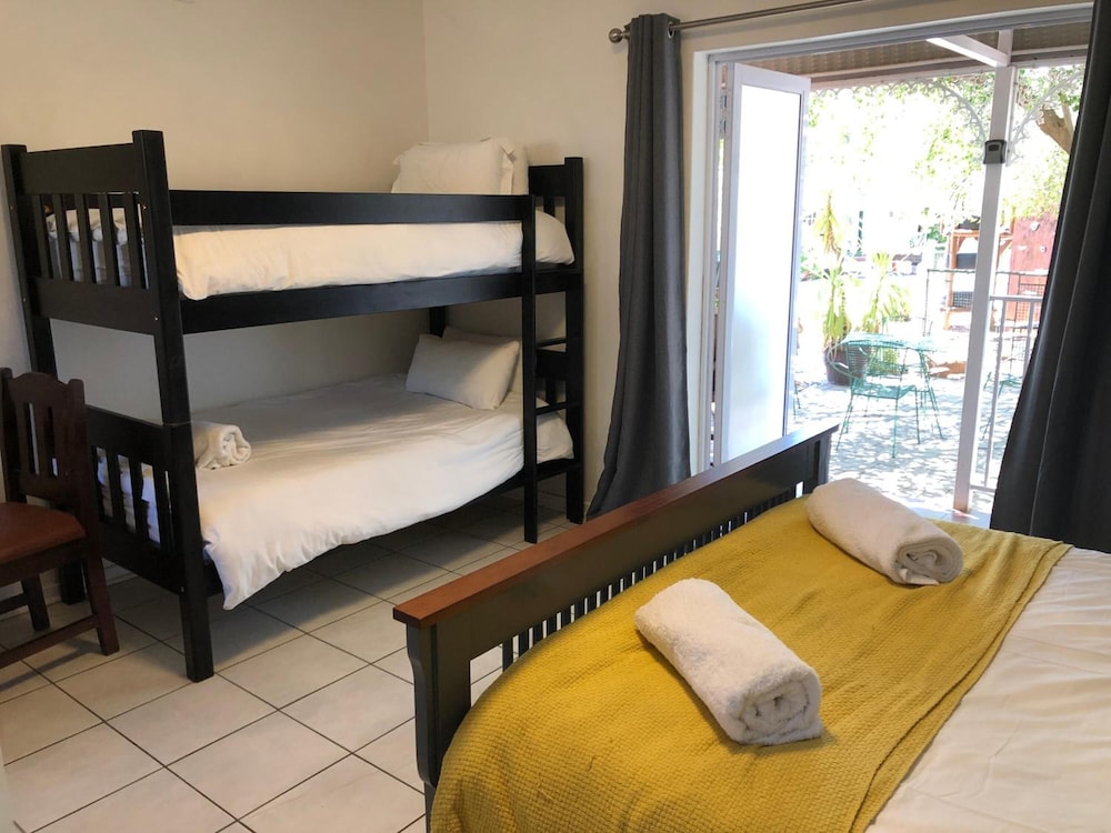 Standard Quadruple Room, 1 Bedroom, Non Smoking, Kitchenette photo 1