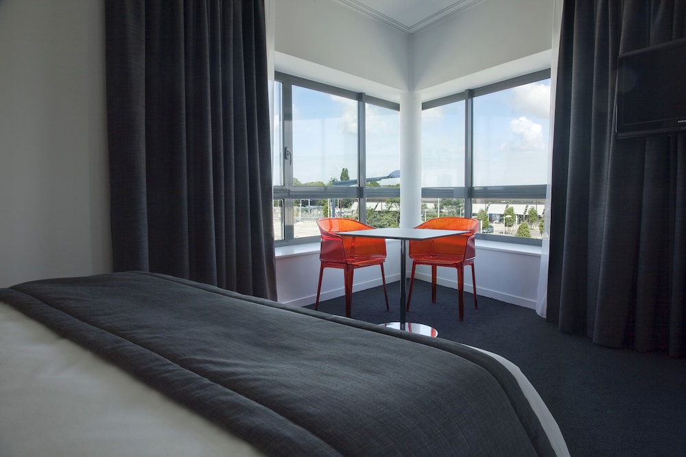 Family Suite, 1 Double Bed with Sofa bed - Photo 2