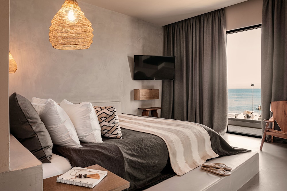 Suite - Photo 6