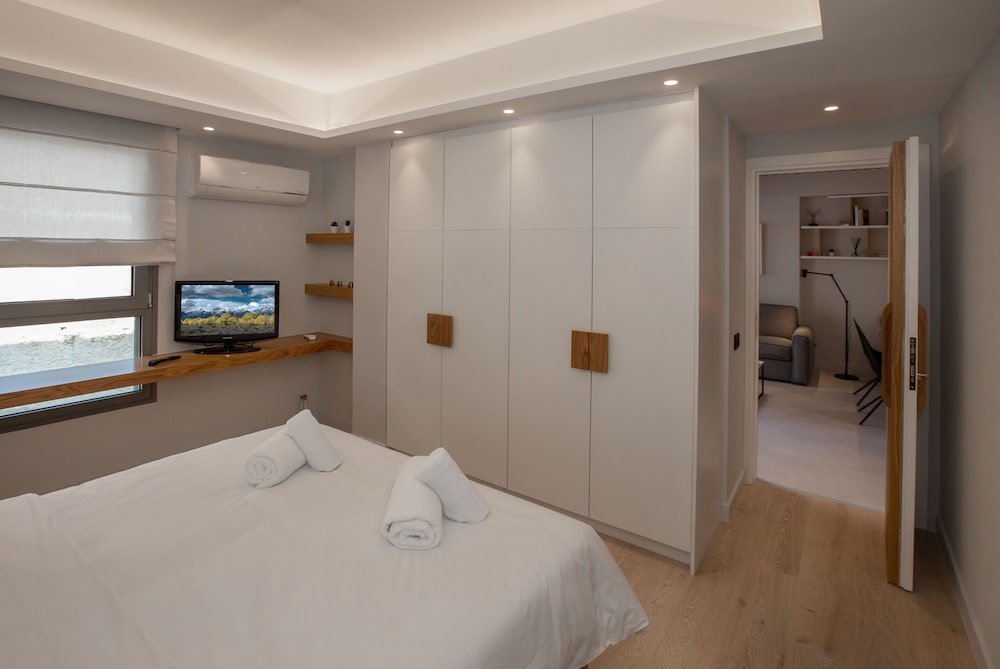 Design Apartment, 1 Bedroom, Balcony, City View (3) photo 3
