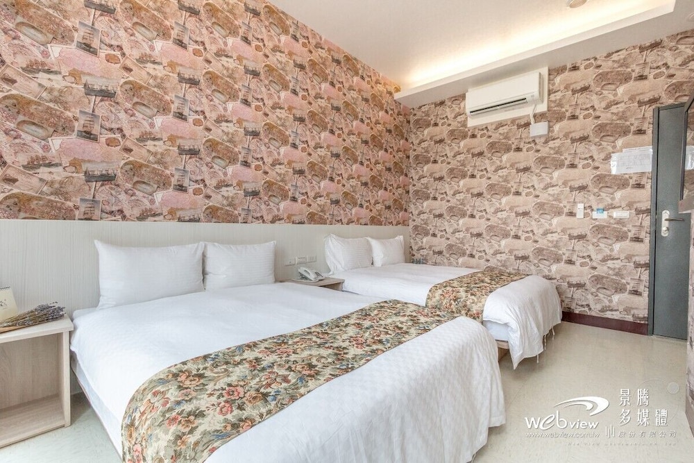 Family Quadruple Room - Photo 2