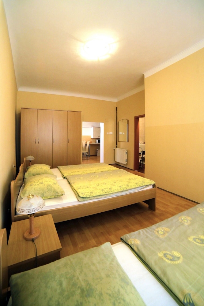 Apartment, 2 Bedrooms (5 Adults) photo 1