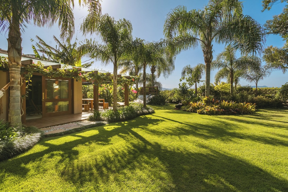 Luxury House photo 2
