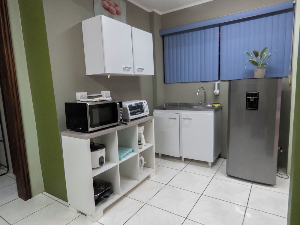 Family Studio, Multiple Beds, Accessible photo 2