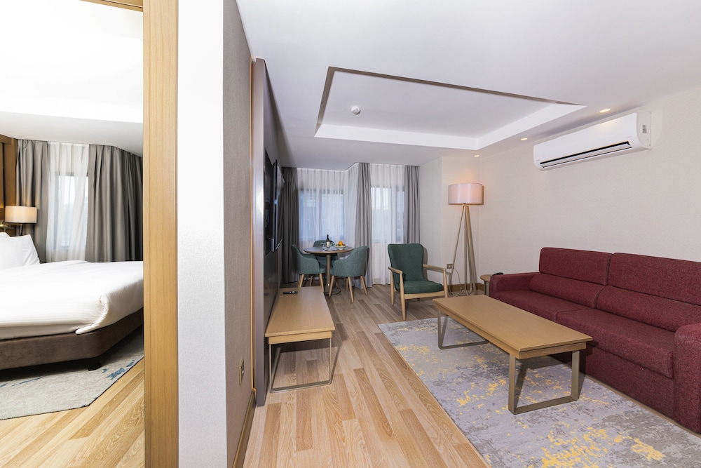 Available room
