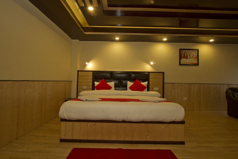 Honeymoon Single Room