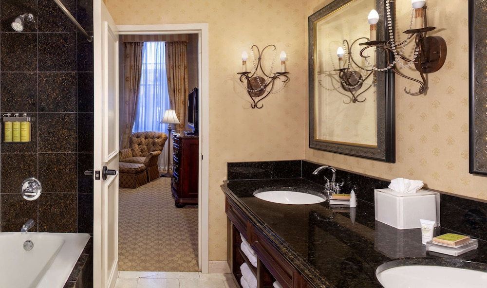 Suite, 1 Bedroom photo 3