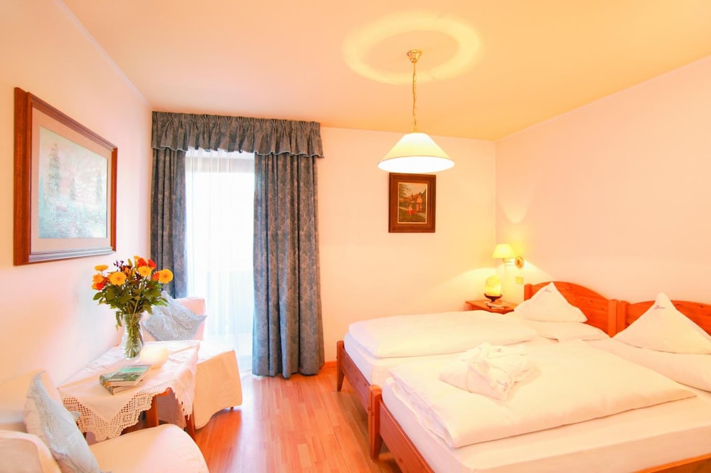 Standard Double Room photo 1