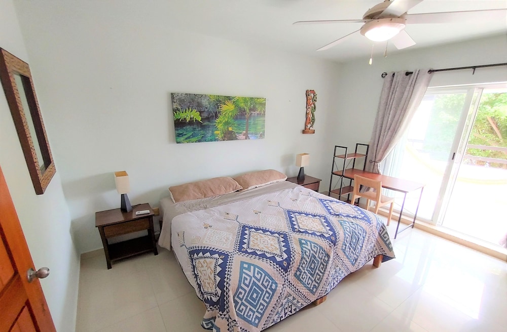 Standard Room, 1 King Bed, Ensuite, Garden View
