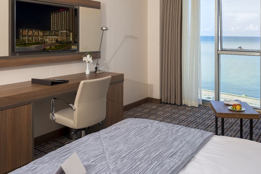 Room, 2 Twin Beds, Sea View