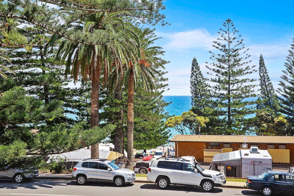 Family Oceanview photo 2