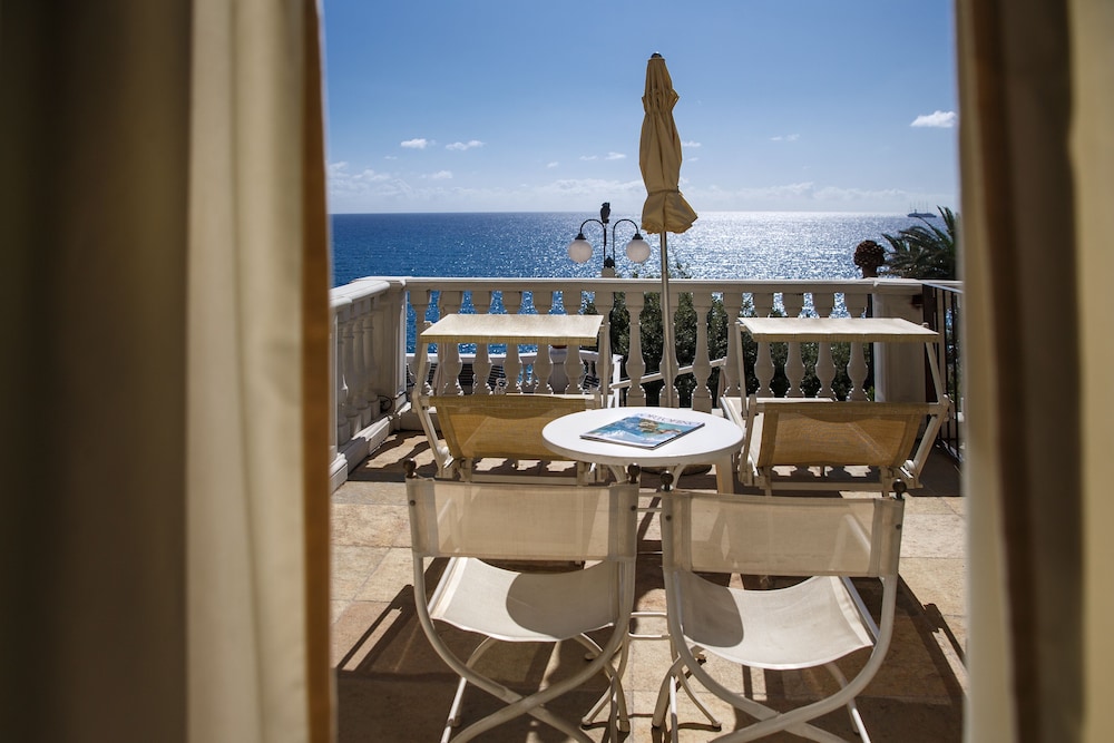 Exclusive Double Room, Sea View - Photo 10