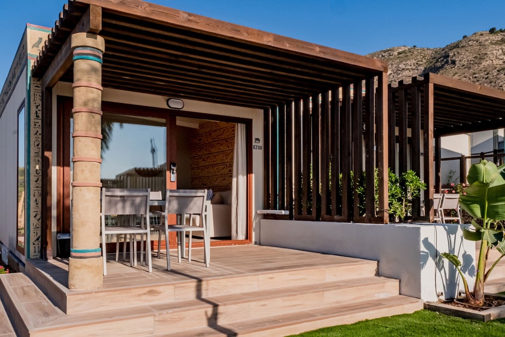 Villa, 2 Twin Beds, Resort View (Balcony) - Photo 4