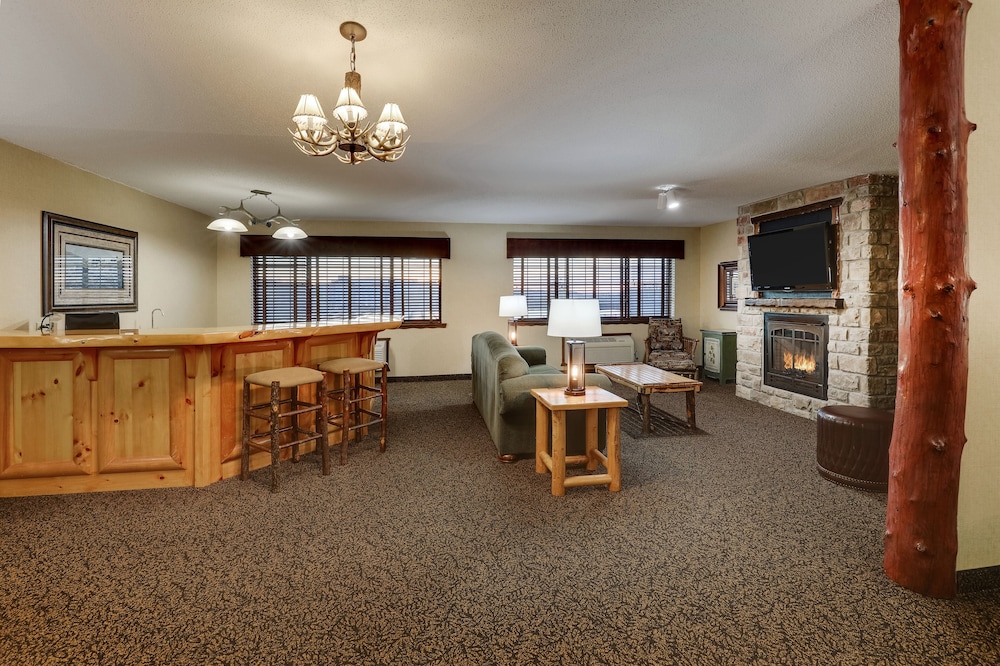 Theme Suite with Whirlpool - Photo 5