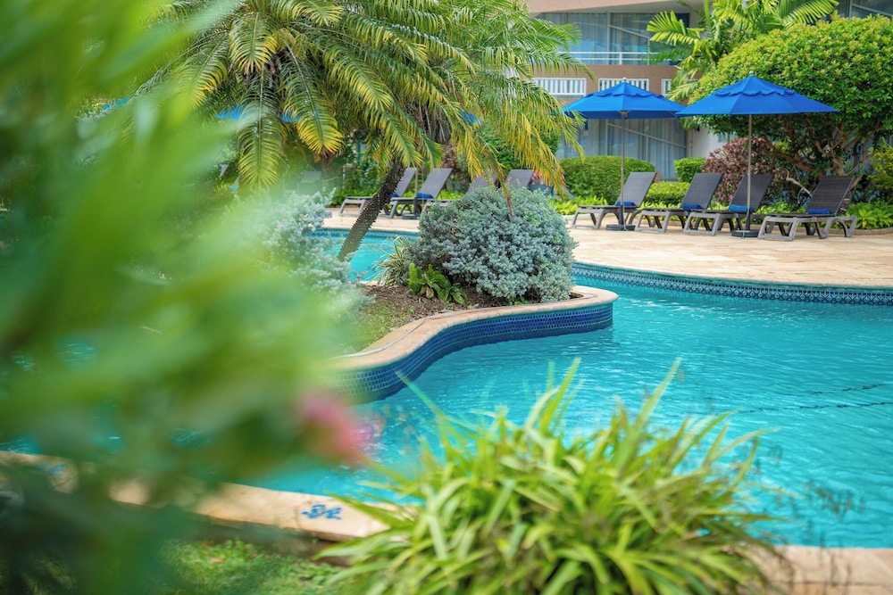 Superior Room, 2 Double Beds, Garden View photo 2