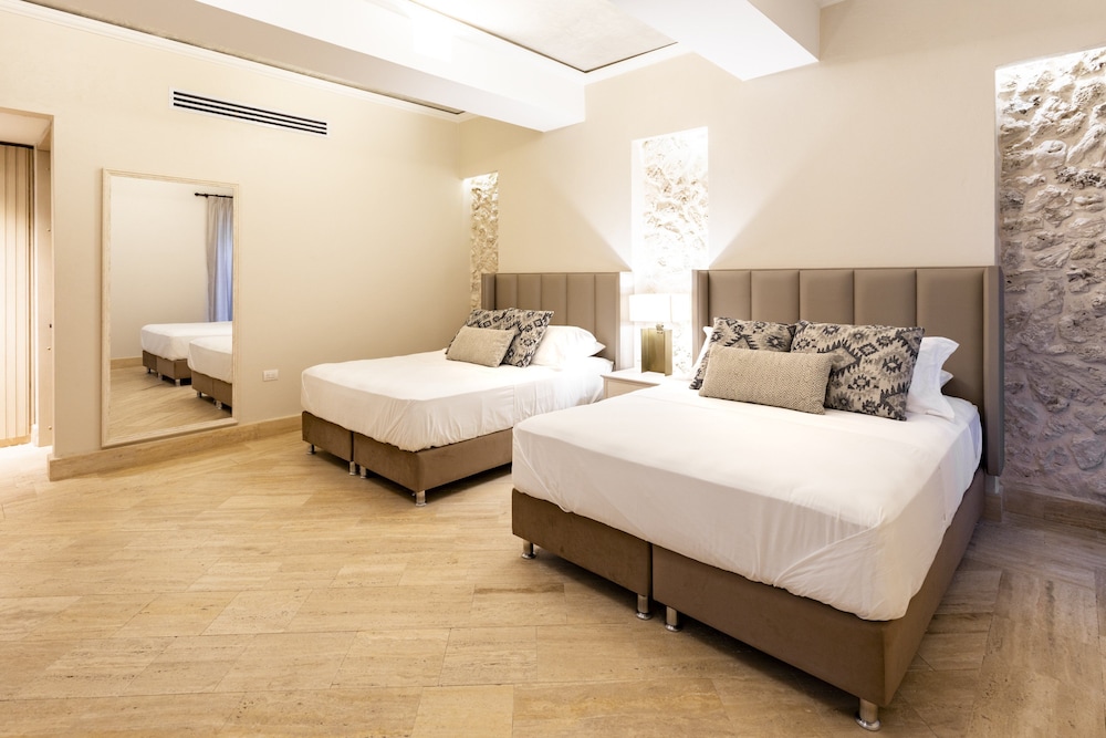 Superior Double Room Single Use - Photo 1