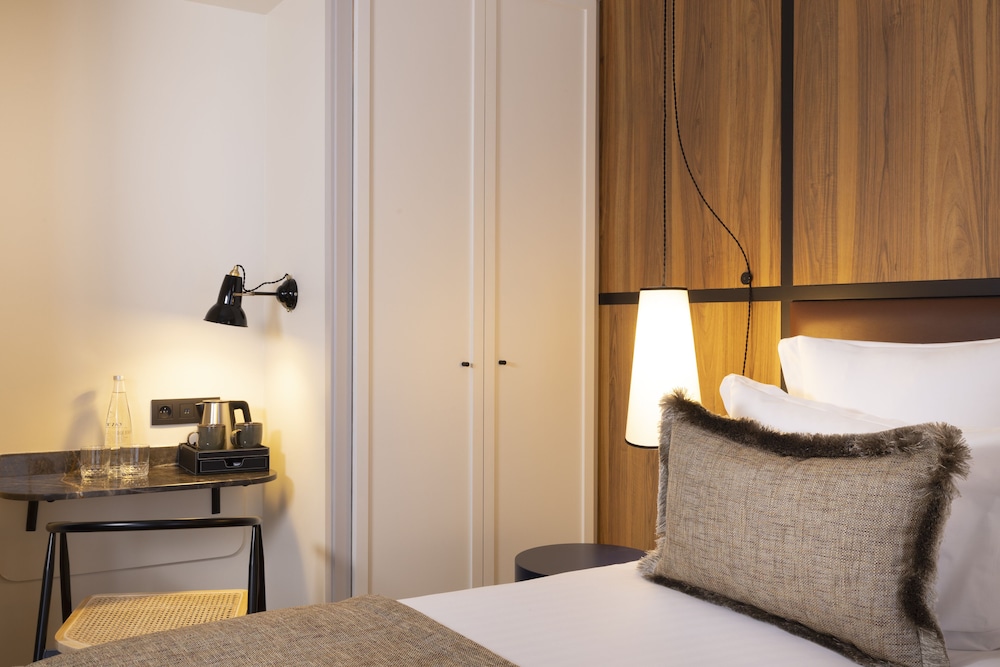 Deluxe Room (with Spa Access) photo 3