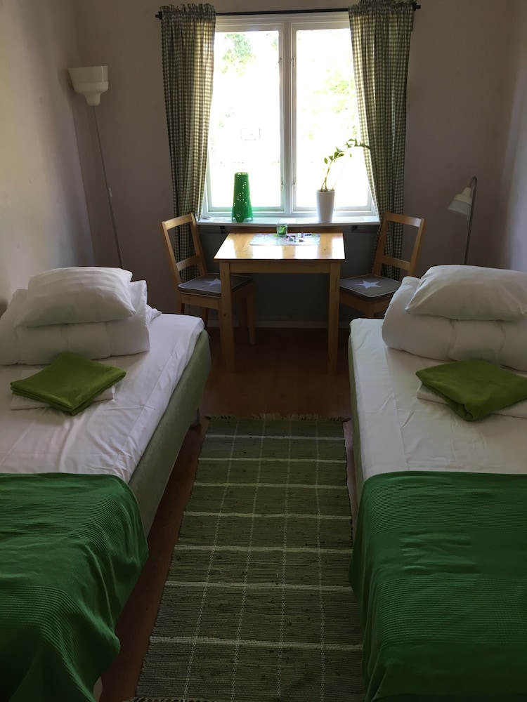 Economy Room, Shared Bathroom photo 1