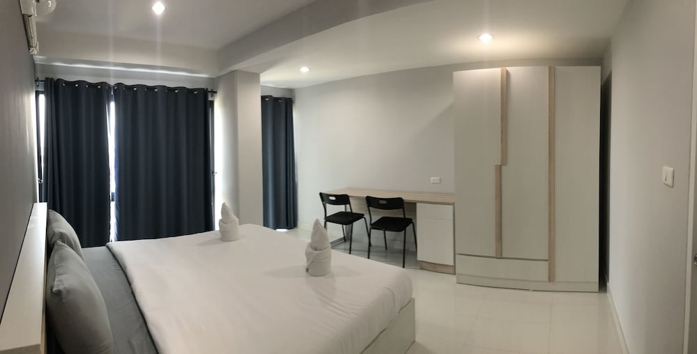 River View Suite photo 1