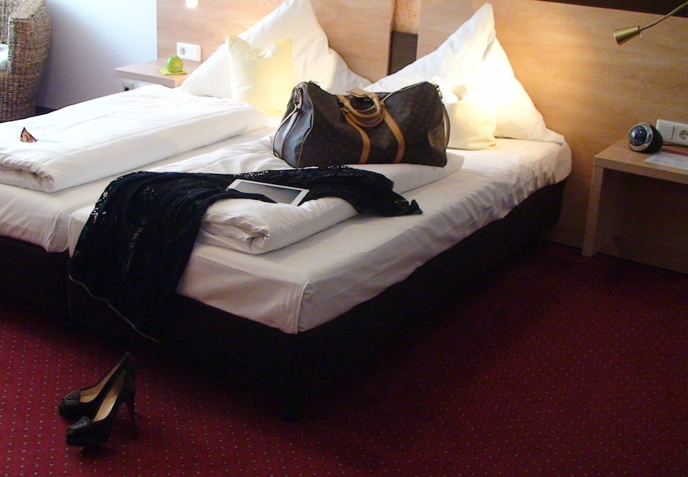 Double Room - Photo 7