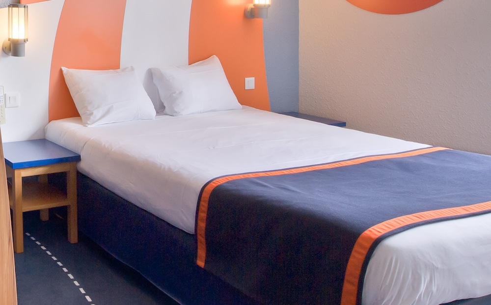 Room for 6, single beds,  with access to aquapark photo 2