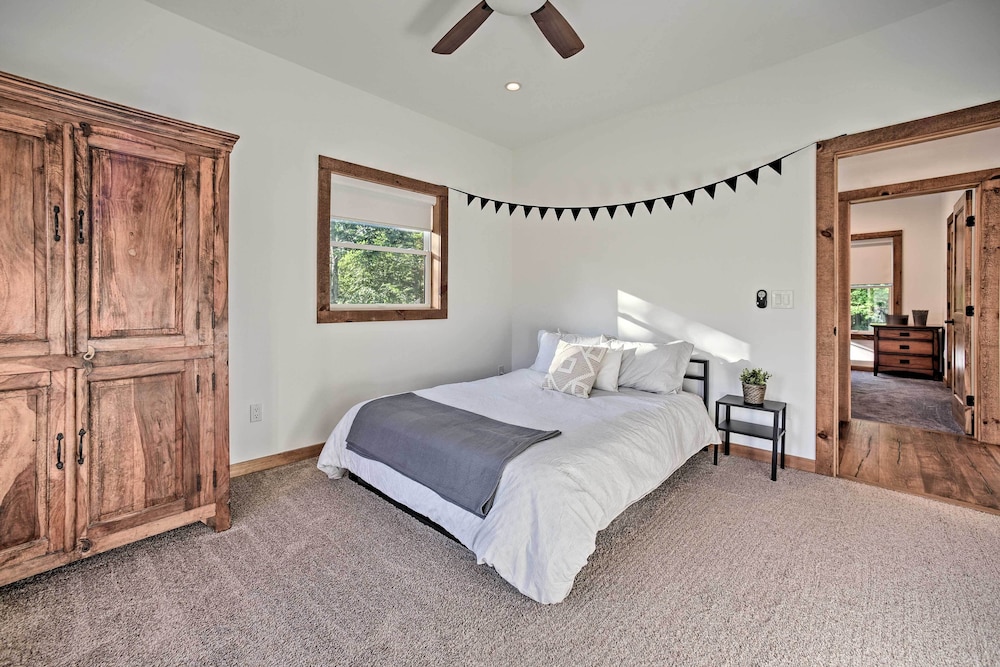 House (4 Bedrooms) photo 1