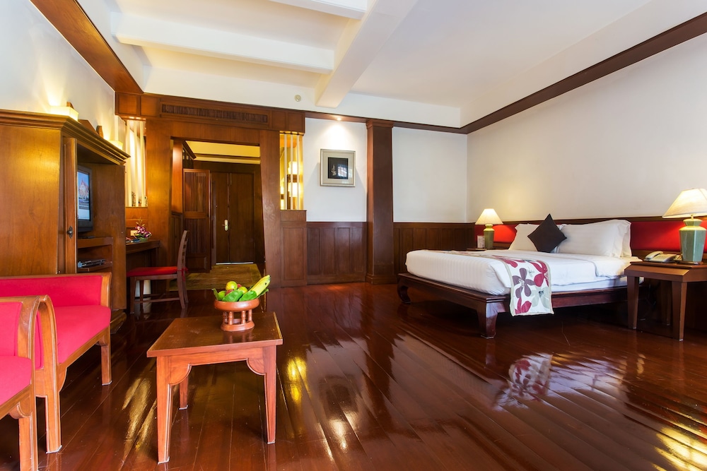 Deluxe Room, Pool Access - Photo 9