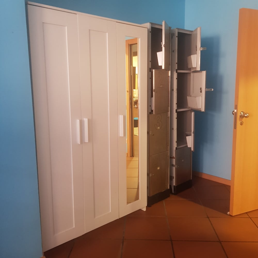 Exclusive Shared Dormitory, Women only (for females) photo 3