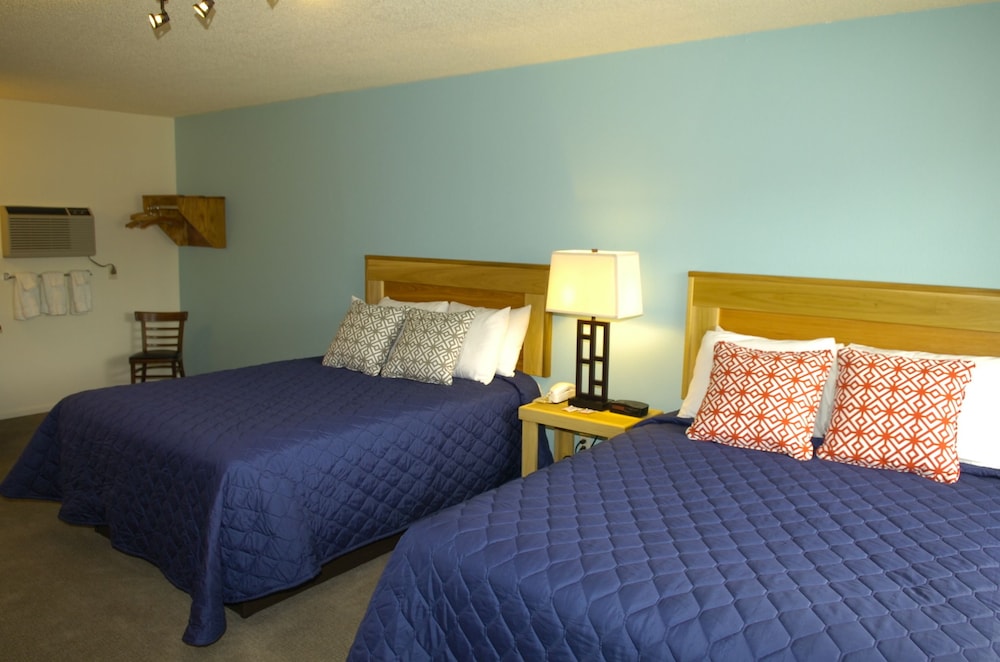 Superior Double Room, 2 Queen Beds, Private Bathroom, Ground Floor photo 1