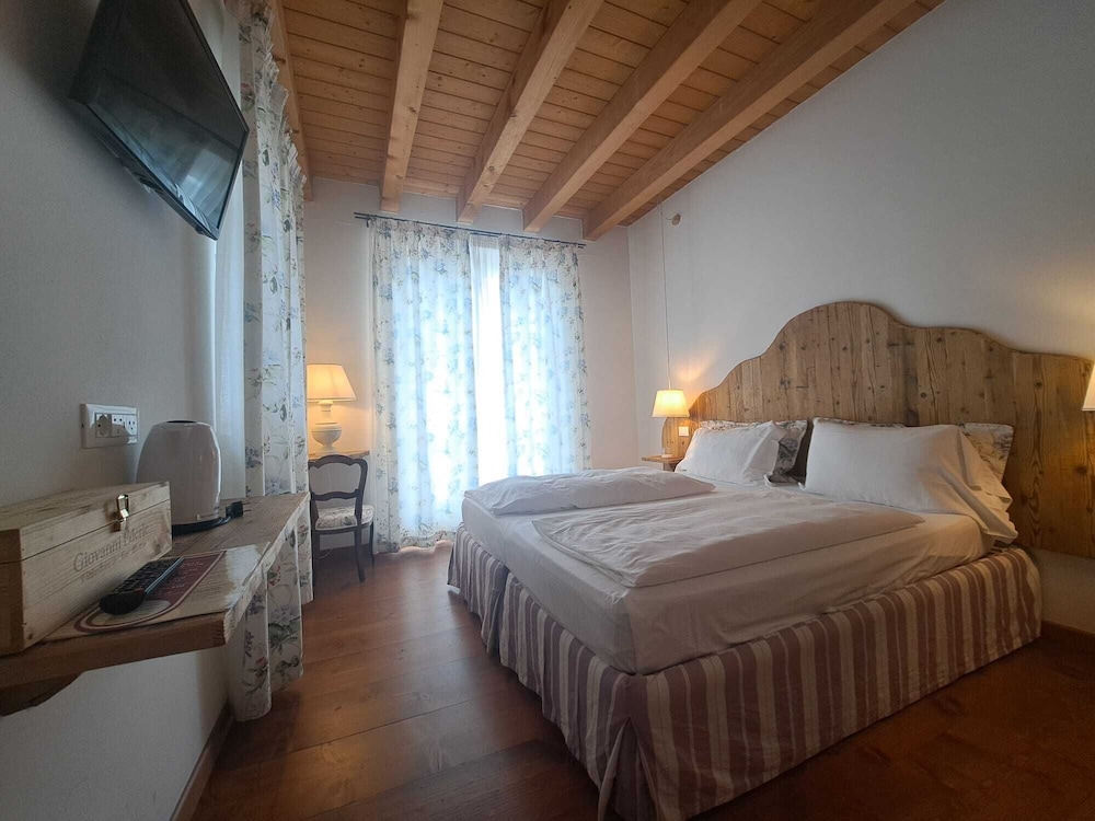 Superior Double or Twin Room, Garden View - Photo 2