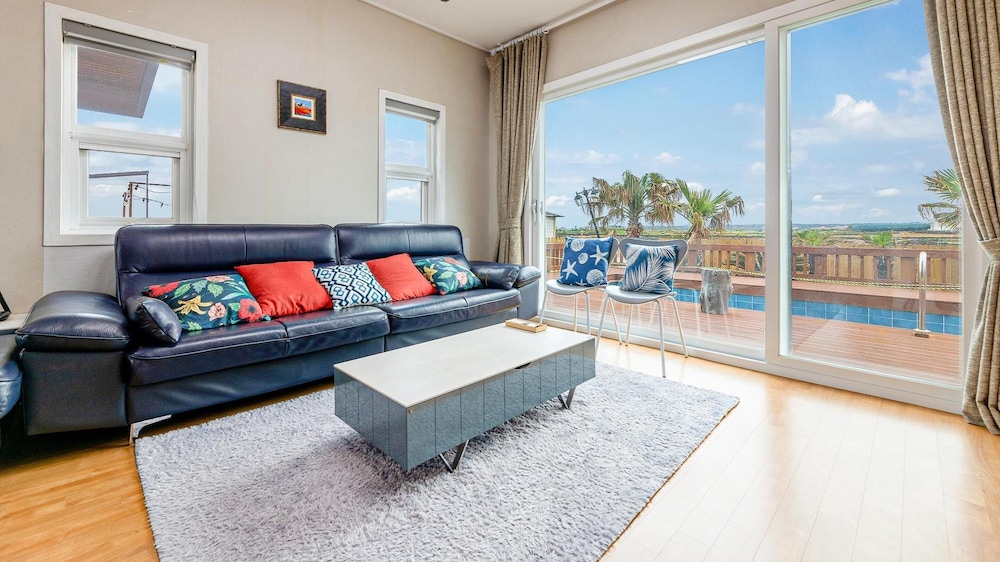 Basic Room, 3 Bedrooms (C Dong(dogchae/Pet-friendly)) photo 2