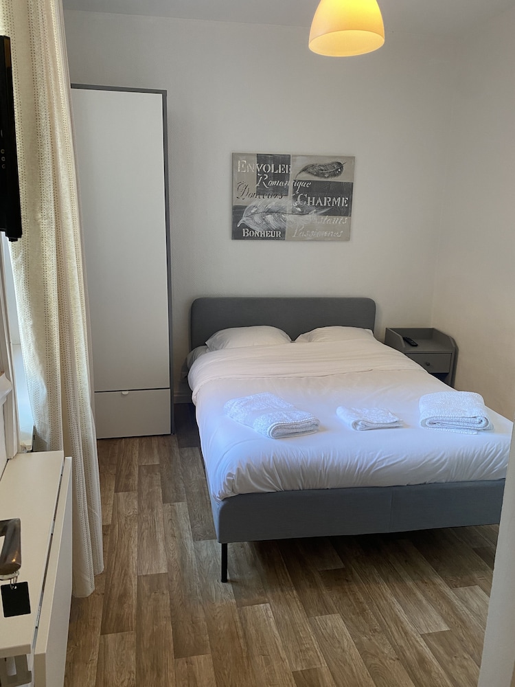 Double Room (avec toilettes commune)