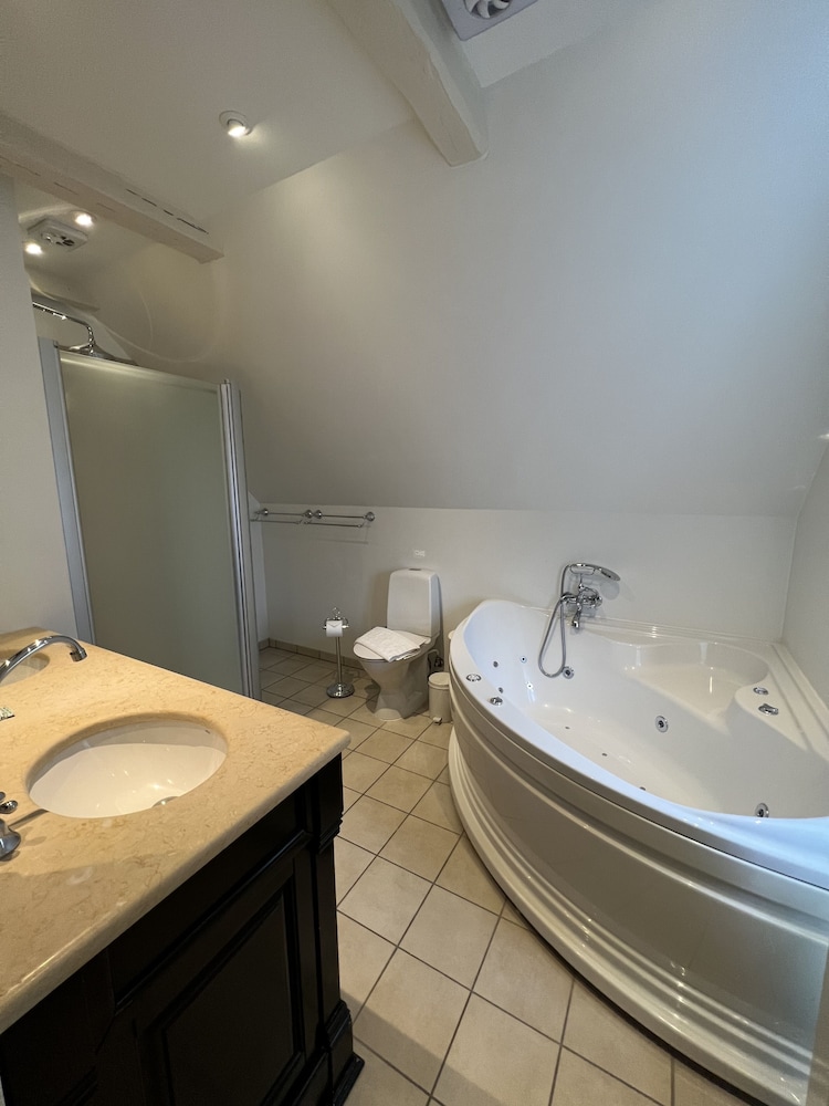 Standard Suite photo 3
