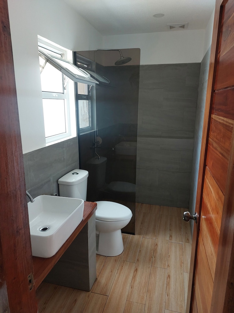 Deluxe Room - Photo 7