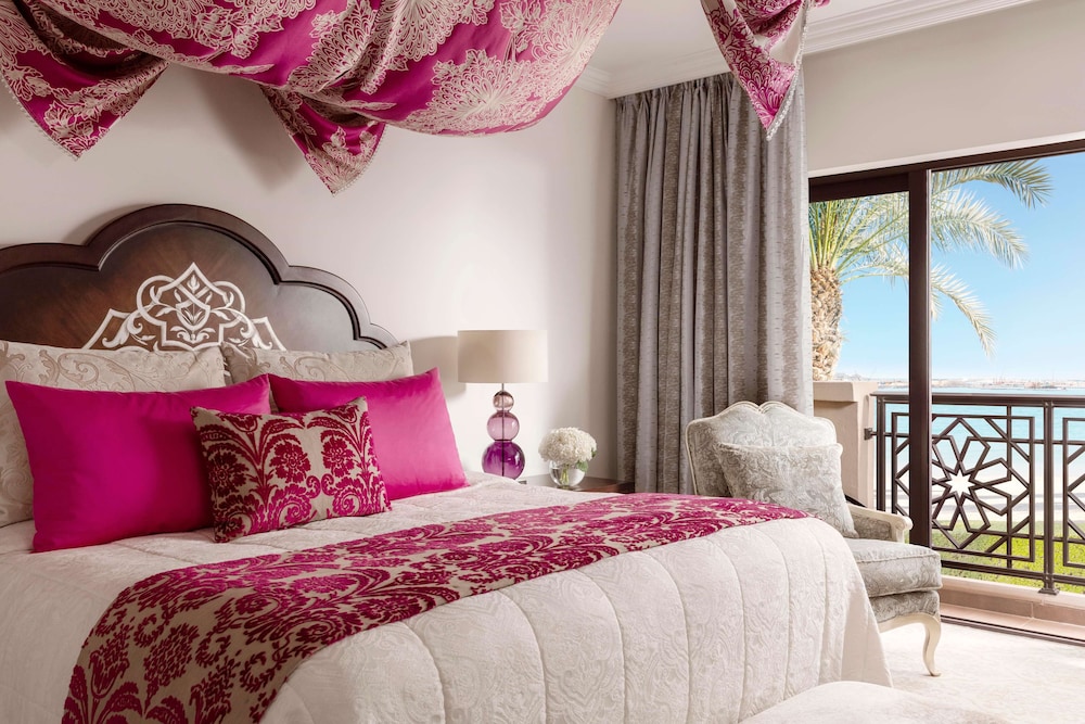 Executive Suite (Arabian Court, UAE Resident, DRIFT) photo 3