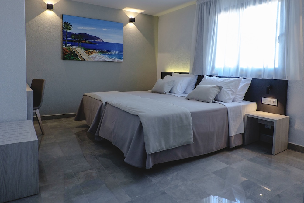 Deluxe Double Room, Mountain View (PROMO)