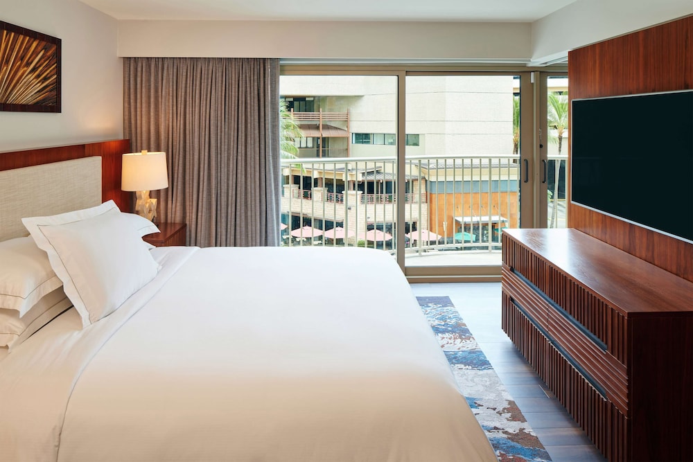 Premier Suite, 1 Bedroom, Accessible (1 King Bed with Sofabed, Hearing)