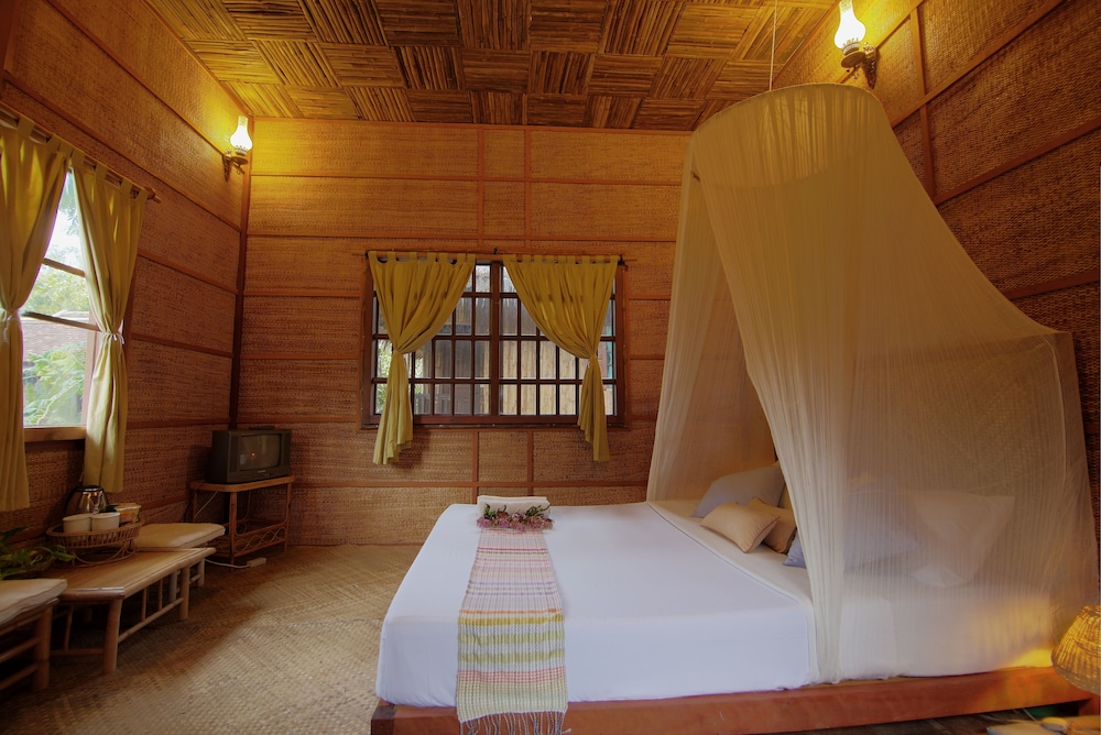 Private Bamboo House - Photo 5
