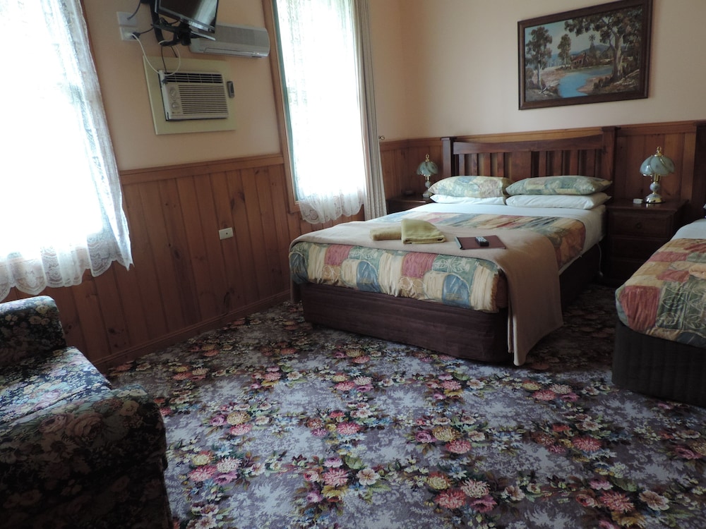 Standard Room, Non Smoking, Kitchen (Guest Room Queen) photo 1