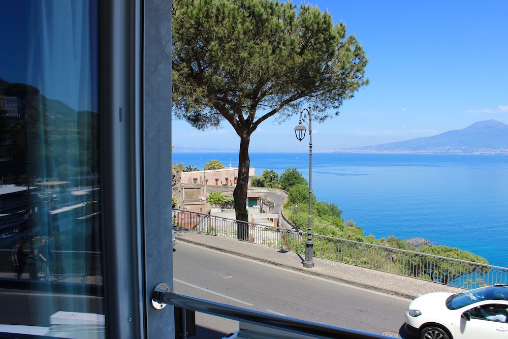 Deluxe Double Room, Non Smoking, Sea View - Photo 17