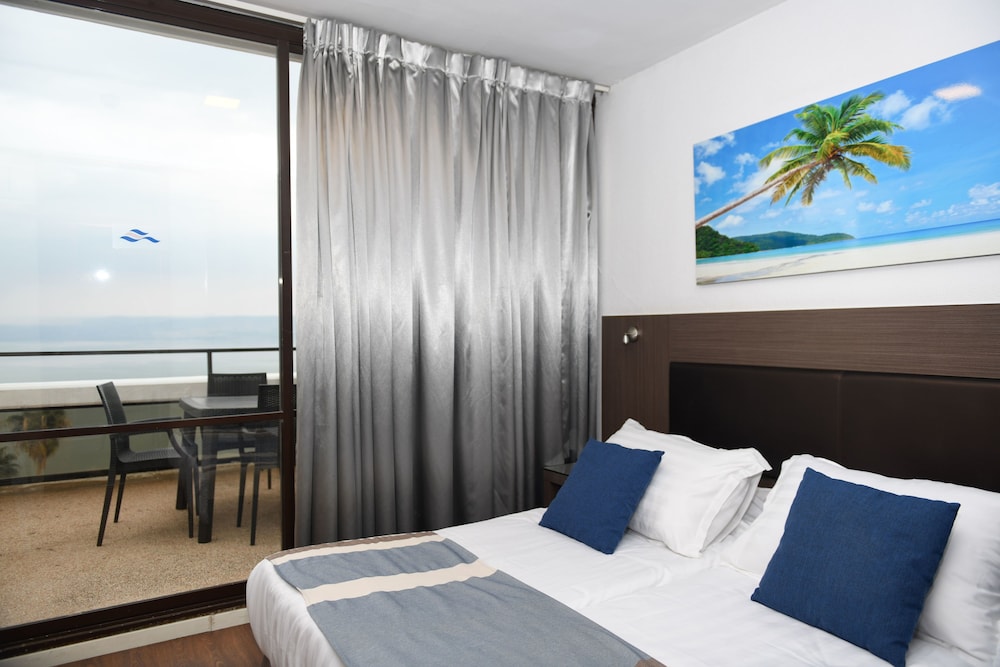 Two Bedroom Standard Suite photo 1