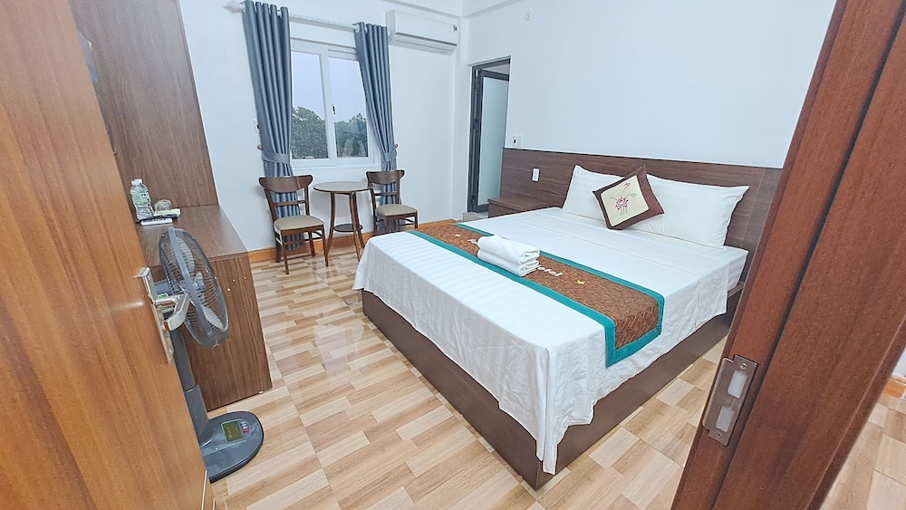Deluxe Double Room, City View