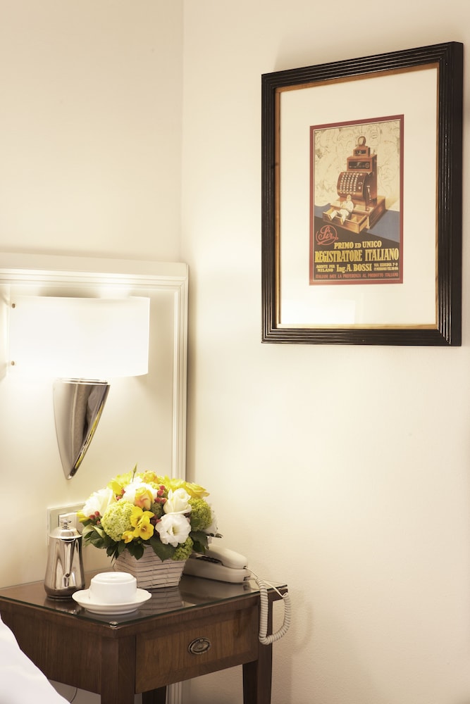 Executive Room, 1 King Bed - Photo 7