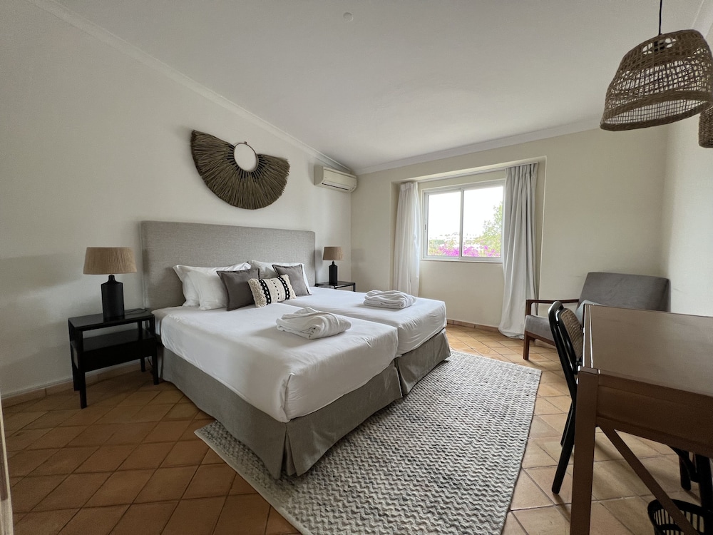 Premium Apartment, 2 Bedrooms - Photo 3